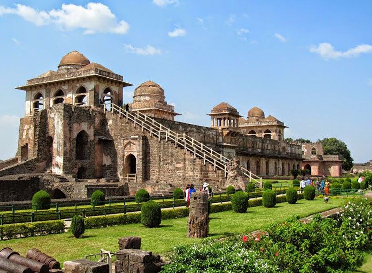 17 Places To Visit In Madhya Pradesh | Tourist Places In Madhya Pradesh