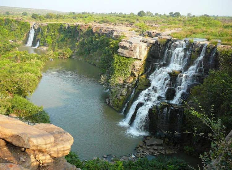 tourist places outside hyderabad within 300 km